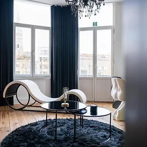 The Rabbit Hole - Romantic With Adult Playroom , Antwerpen België